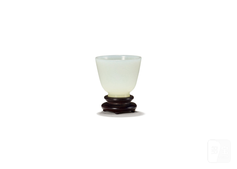 清中期  白玉杯（带木座）